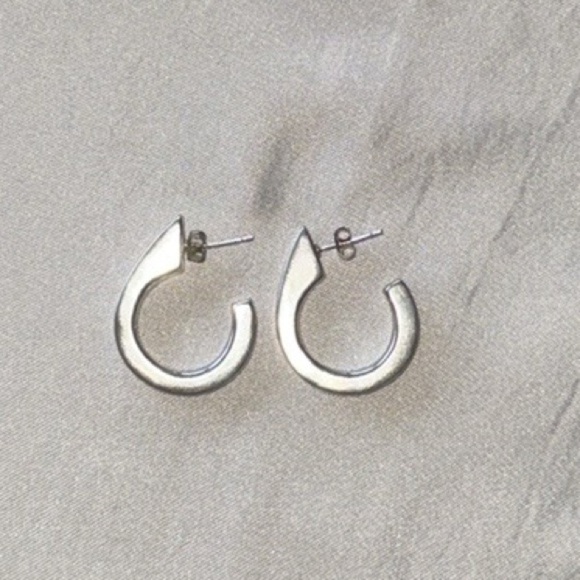 Modern Sterling Silver Teardrop Hoop Thick Minimalist Earrings - Picture 6 of 9